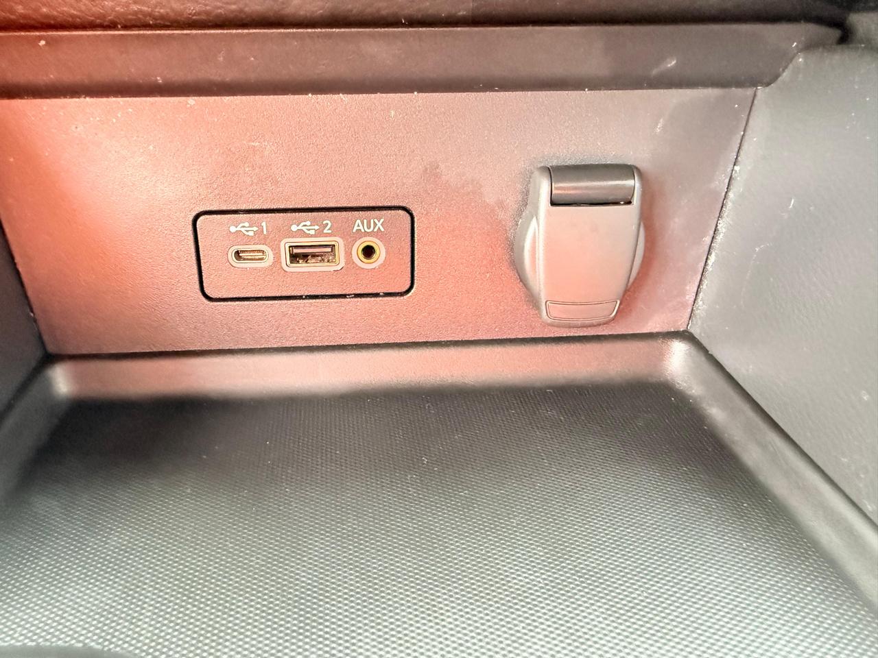 Nissan Sentra SV CVT 2021