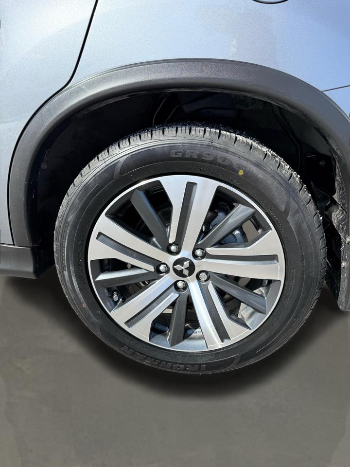 Mitsubishi Outlander Sport ES 2.0 CVT 2021