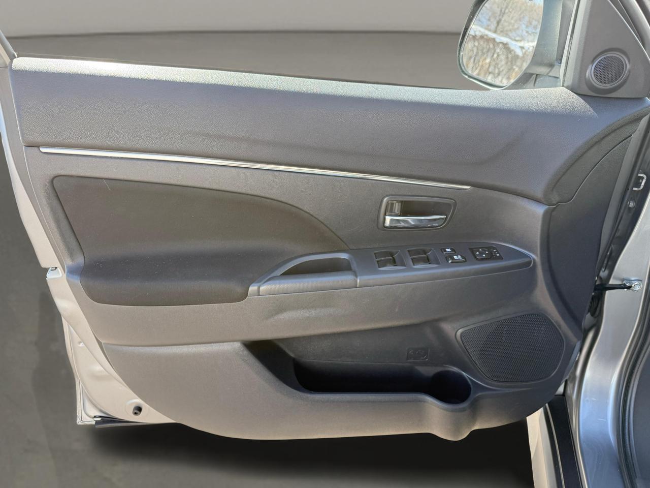 Mitsubishi Outlander Sport ES 2.0 CVT 2021