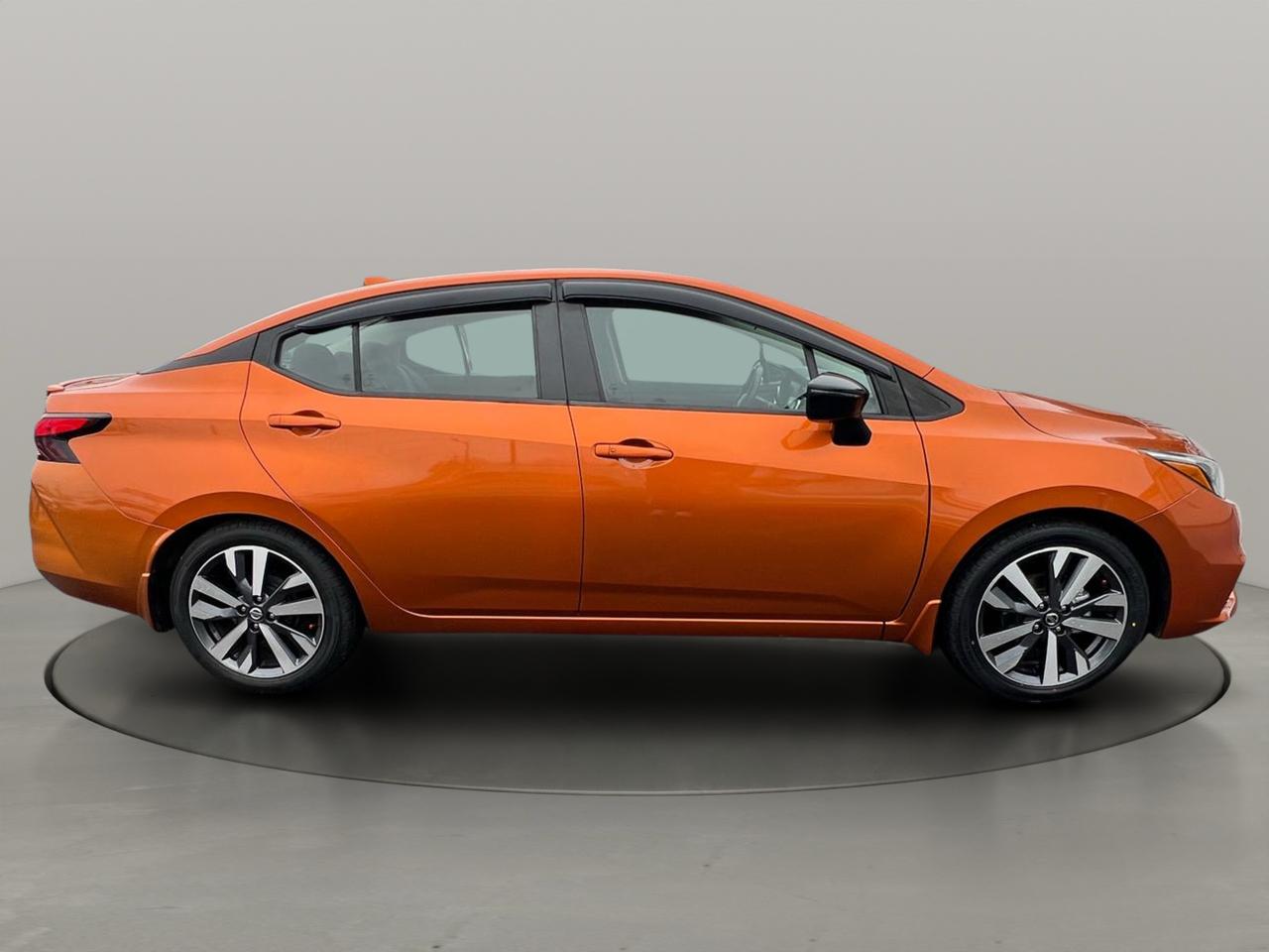 Nissan Versa Sedan  2021