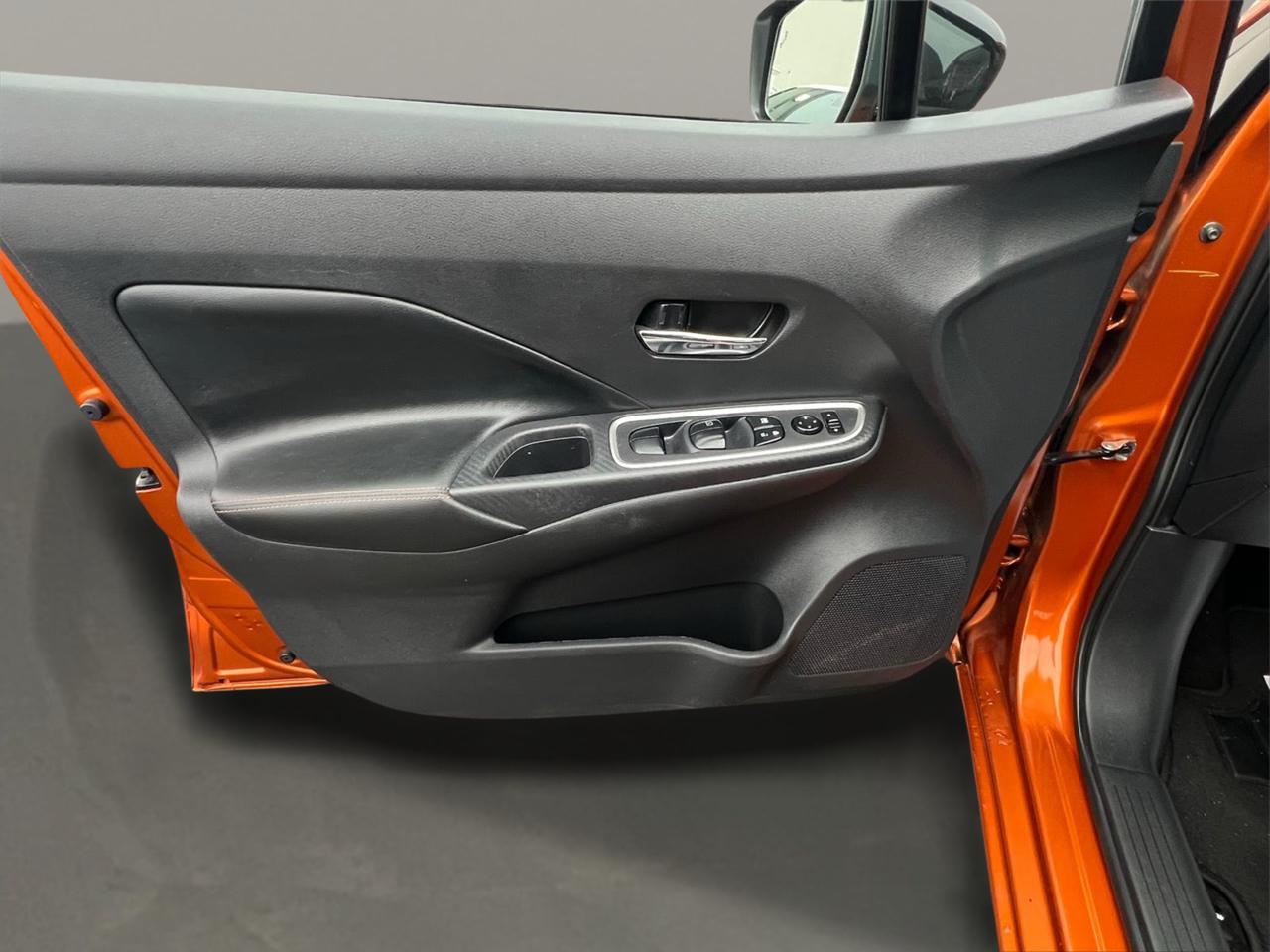 Nissan Versa Sedan  2021