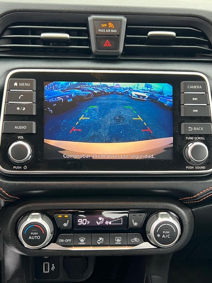 Nissan Versa Sedan  2021