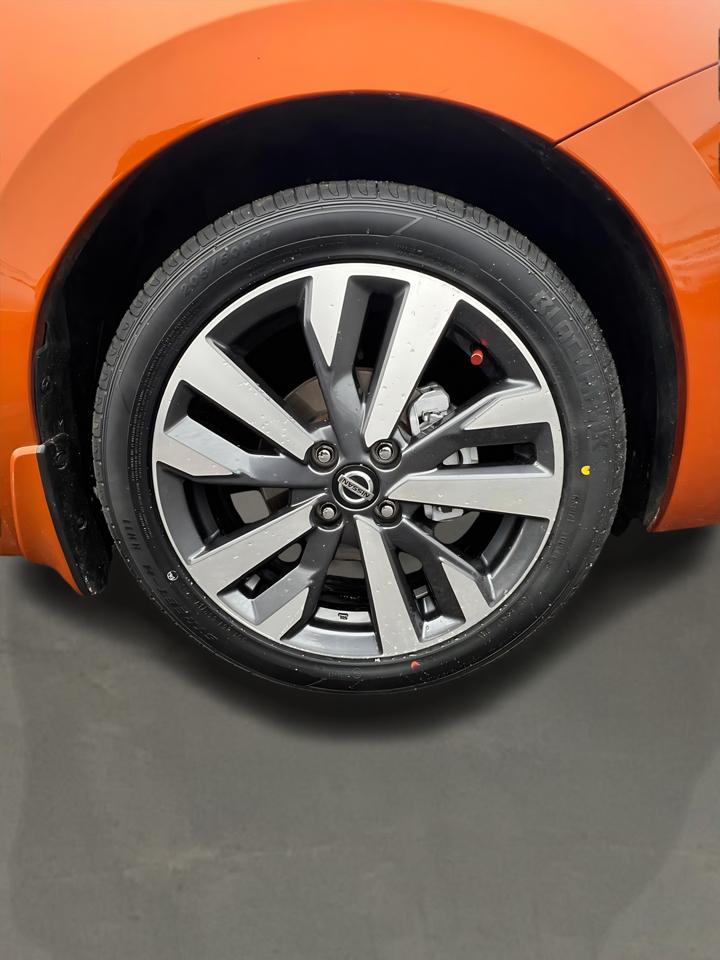 Nissan Versa Sedan  2021