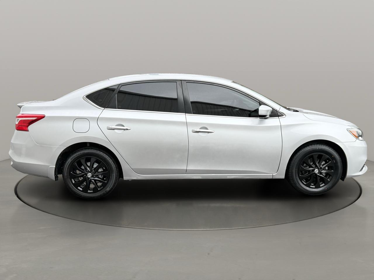 Nissan Sentra S CVT 2019