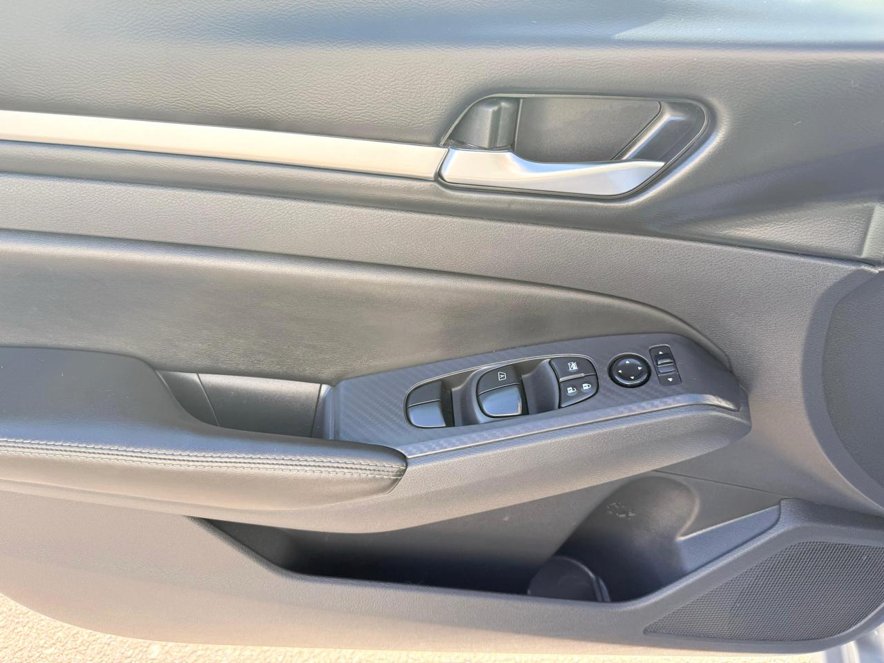 Nissan Altima 2.5 SV Sedan 2022