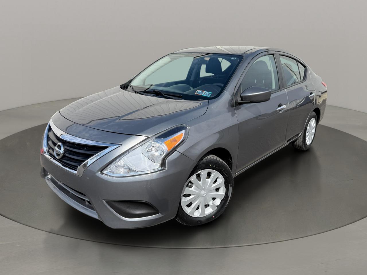 Nissan Versa Sedan SV CVT 2019