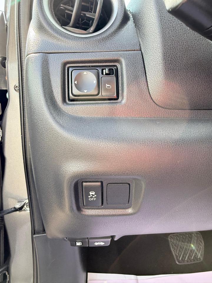 Nissan Versa Sedan SV CVT 2019