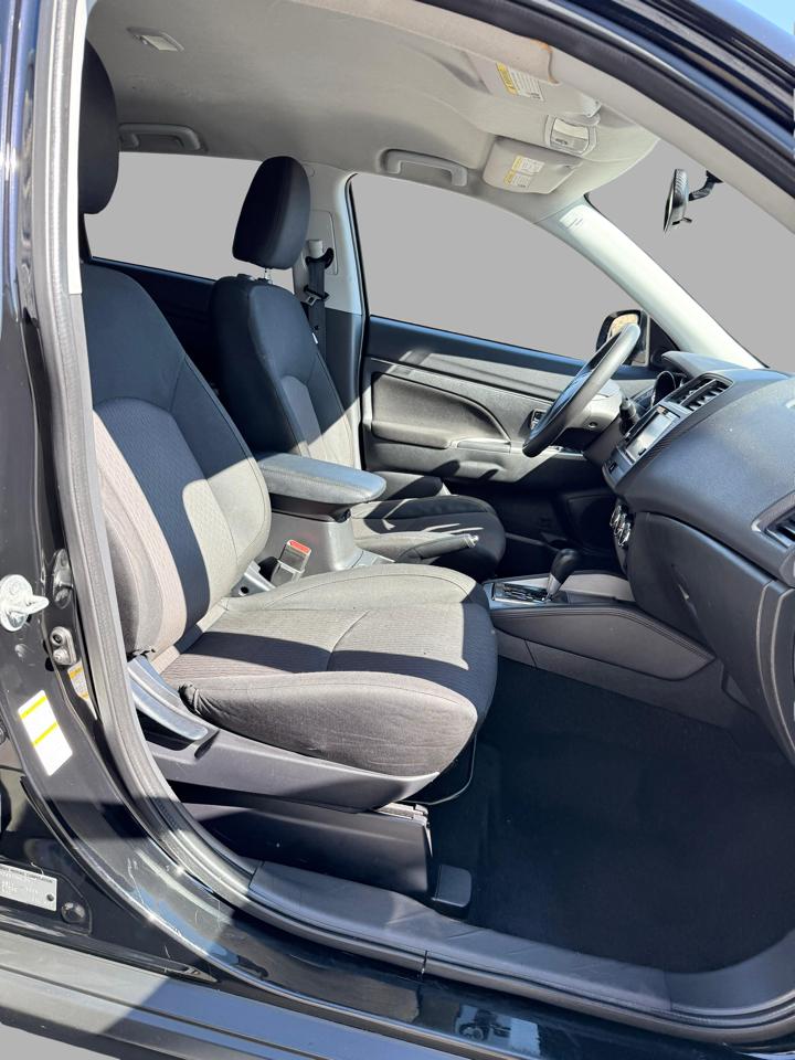 Mitsubishi Outlander Sport ES 2.0 CVT 2019