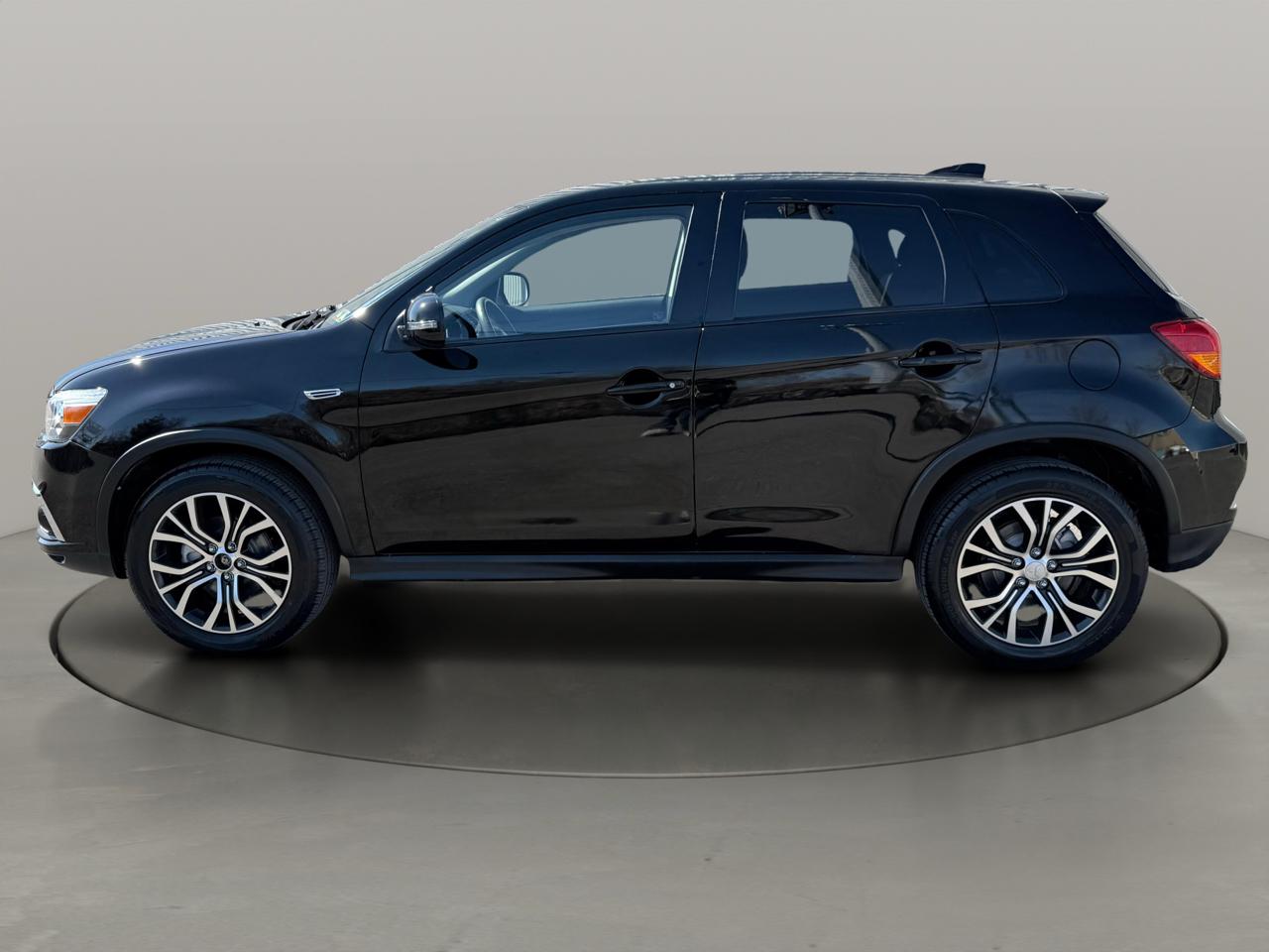 Mitsubishi Outlander Sport ES 2.0 CVT 2019