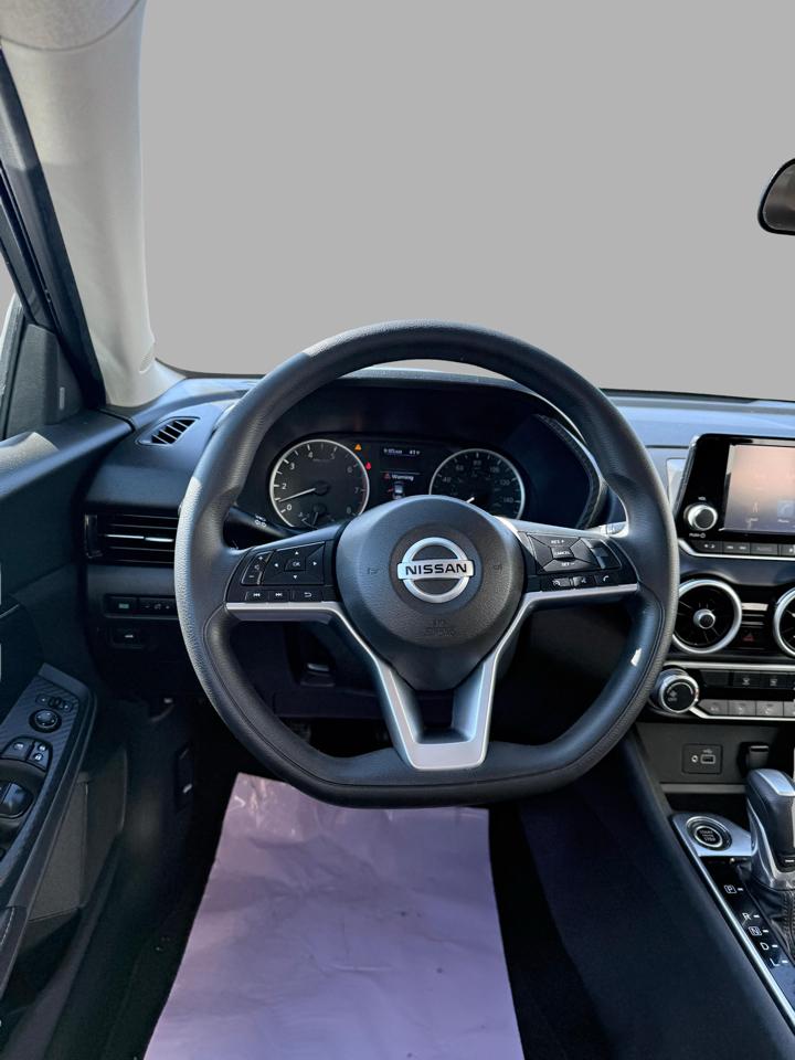 Nissan Sentra S CVT 2020