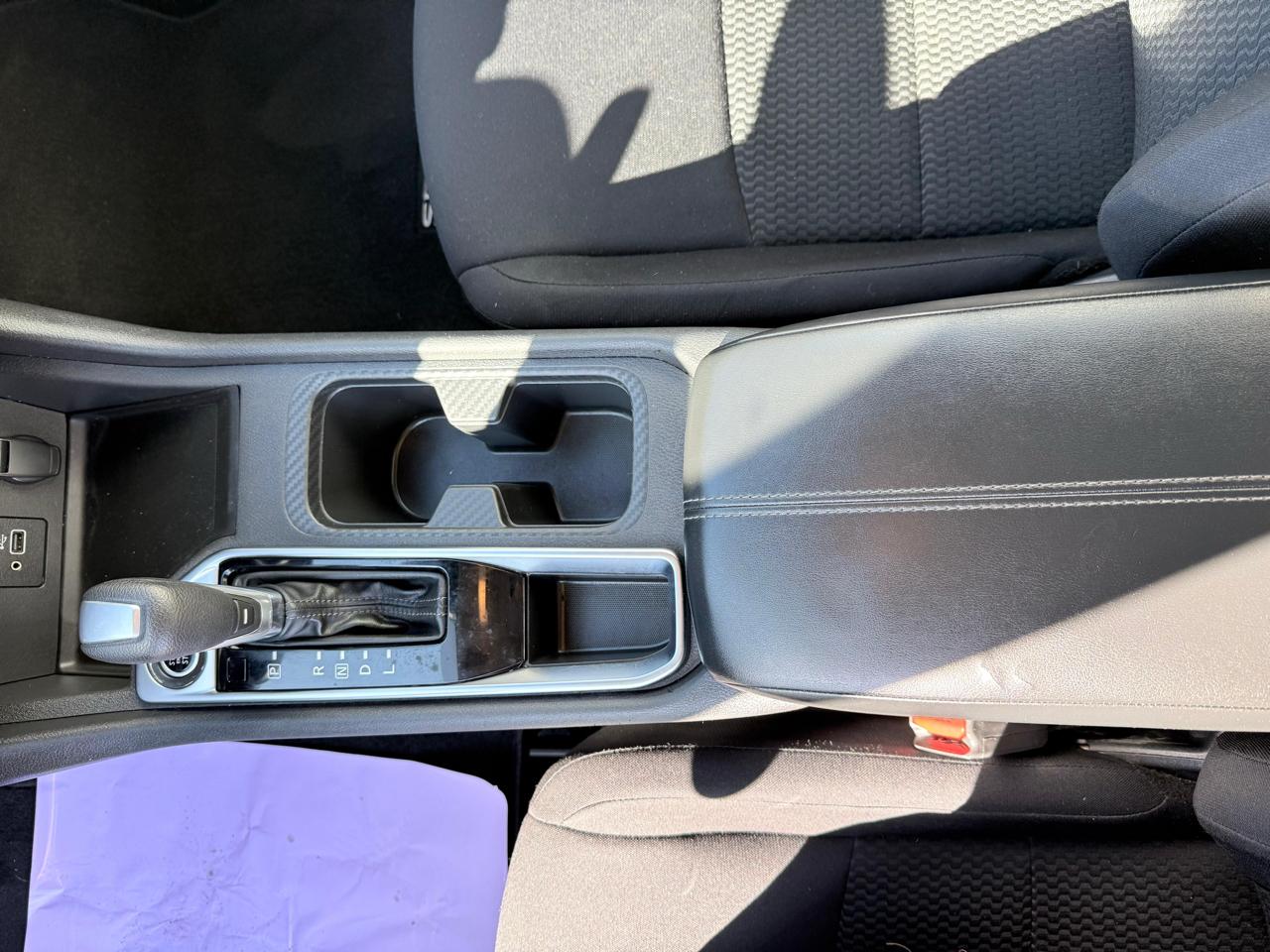 Nissan Sentra S CVT 2020