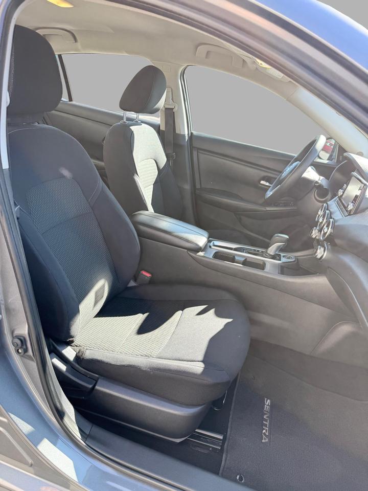 Nissan Sentra S CVT 2020