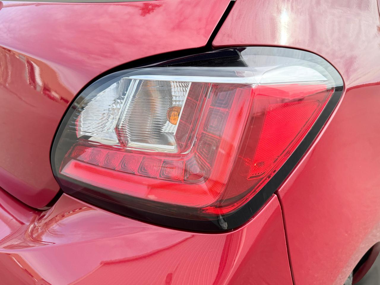 Mitsubishi Mirage ES CVT 2024