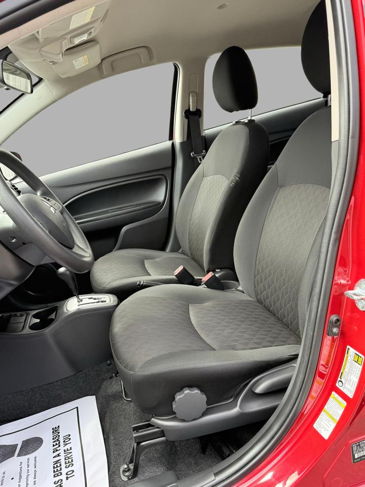 Mitsubishi Mirage ES CVT 2024