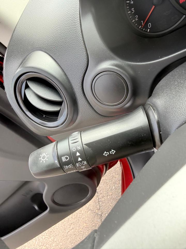 Mitsubishi Mirage ES CVT 2024