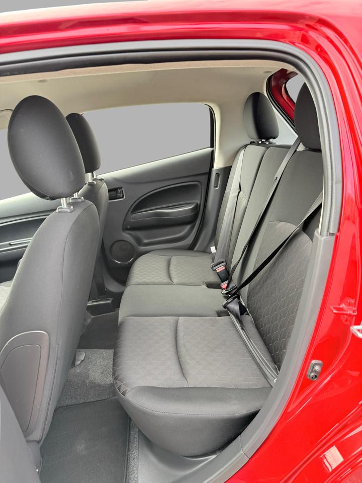 Mitsubishi Mirage ES CVT 2024