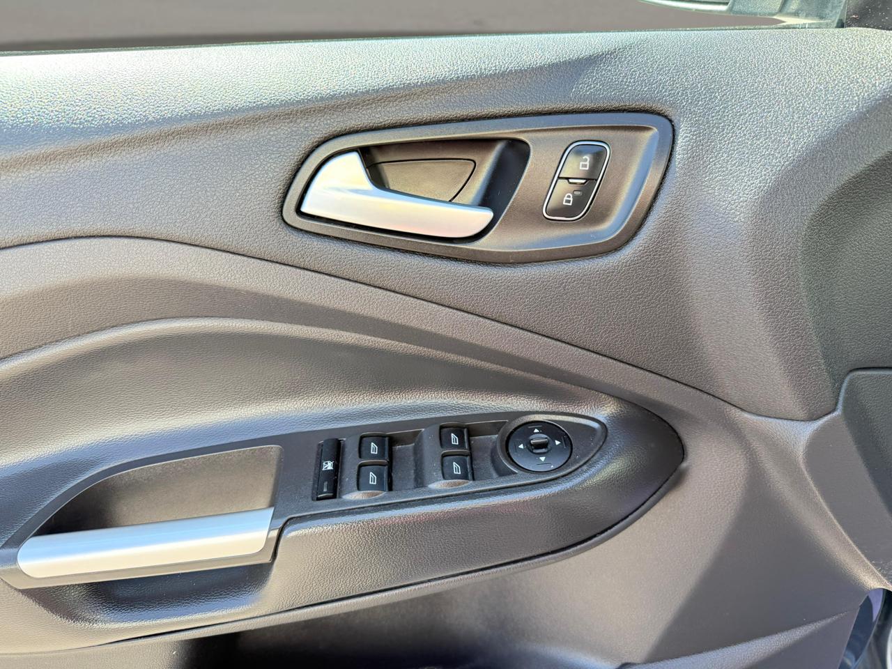 Ford Escape SE FWD 2018