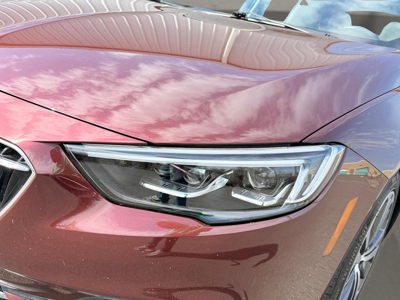 Buick Regal Sportback 4dr Sdn Essence FWD 2018