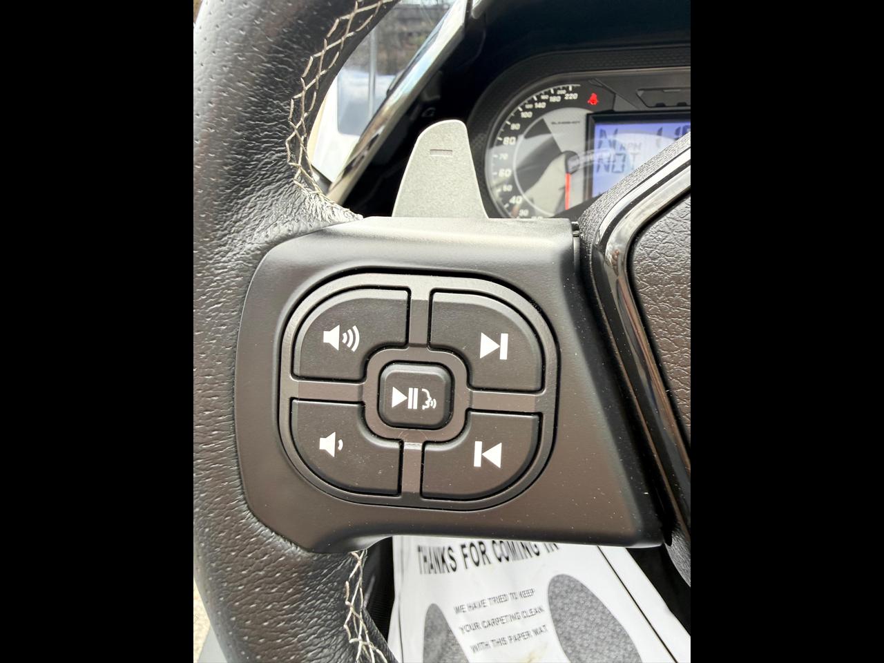 Nissan Sentra 4dr Sdn I4 CVT SR 2013