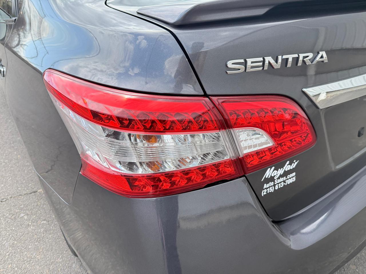 Nissan Sentra 4dr Sdn I4 CVT SR 2013