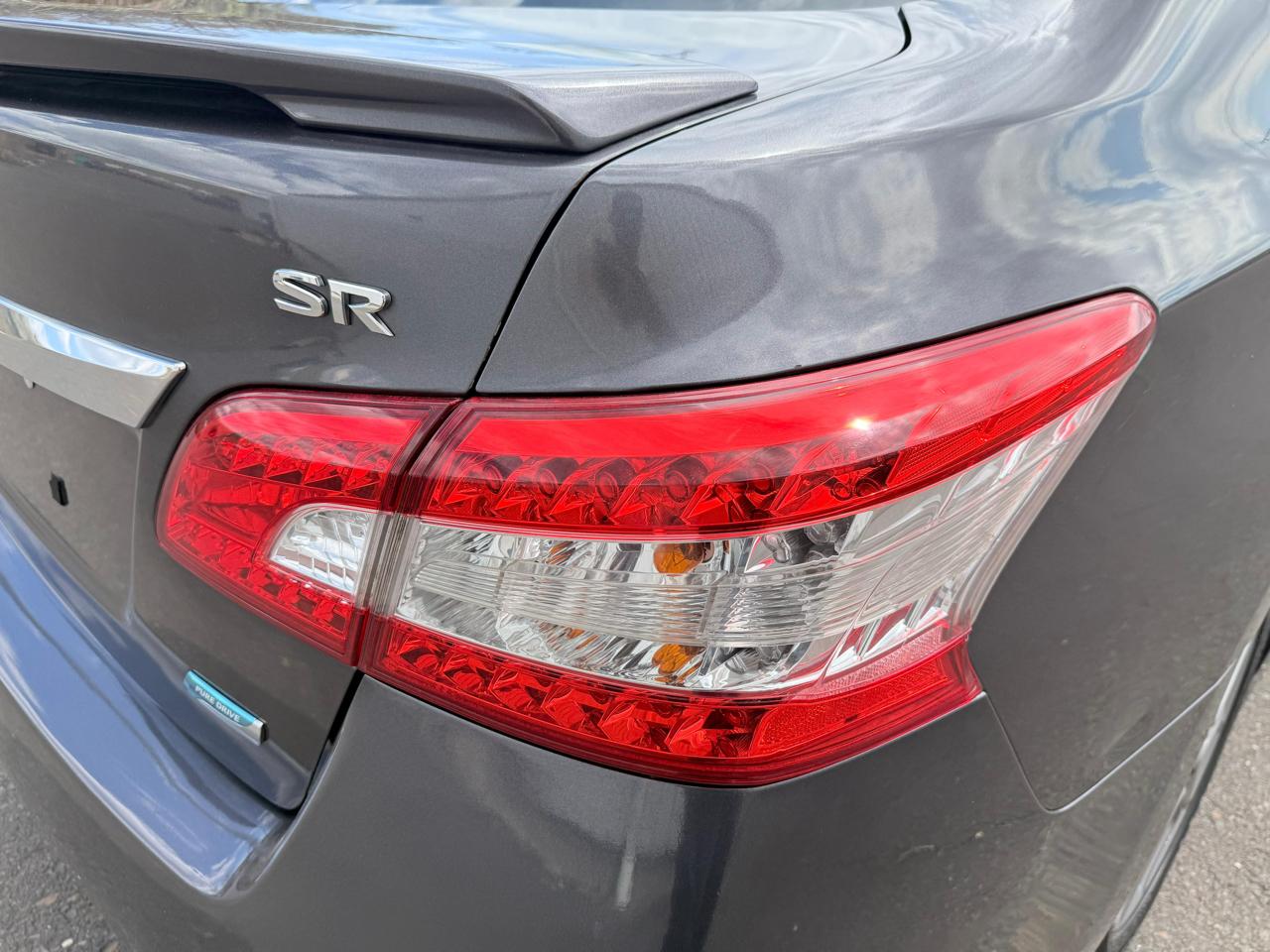 Nissan Sentra 4dr Sdn I4 CVT SR 2013