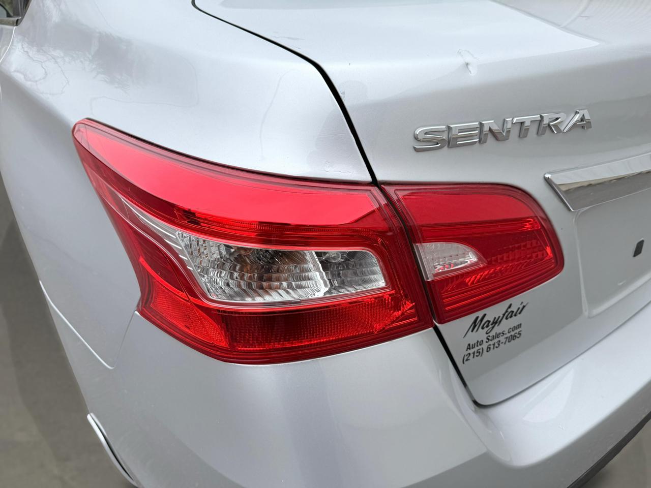 Nissan Sentra 4dr Sdn I4 CVT S 2016