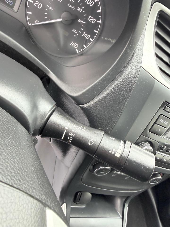 Nissan Sentra 4dr Sdn I4 CVT S 2016