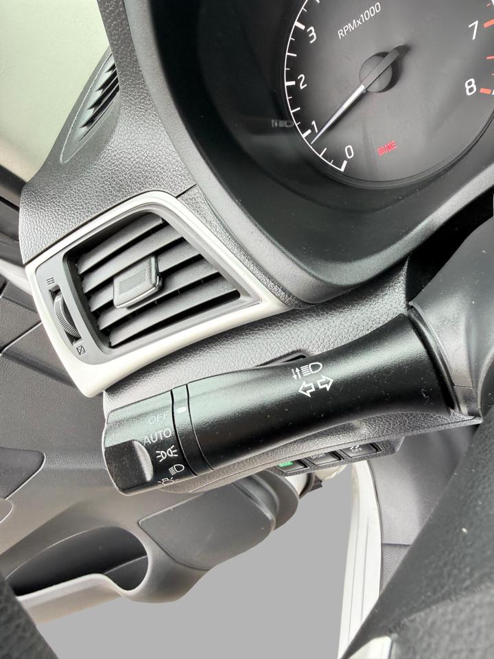 Nissan Sentra 4dr Sdn I4 CVT S 2016