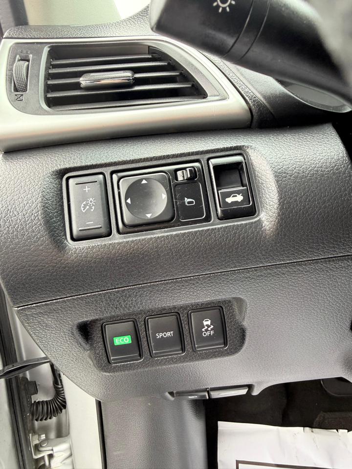 Nissan Sentra 4dr Sdn I4 CVT S 2016