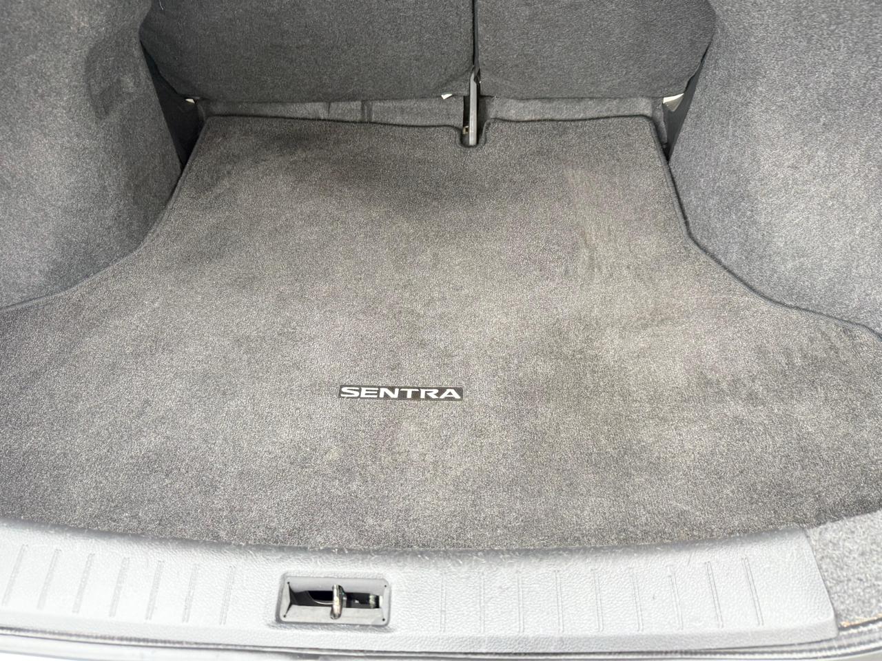 Nissan Sentra 4dr Sdn I4 CVT S 2016