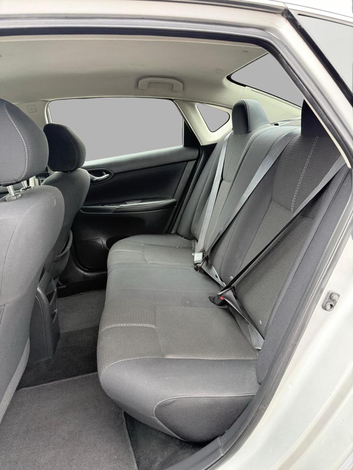 Nissan Sentra 4dr Sdn I4 CVT S 2016