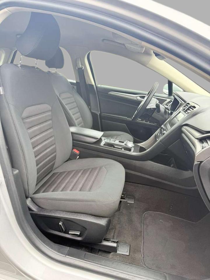 Ford FUSION SE  2019