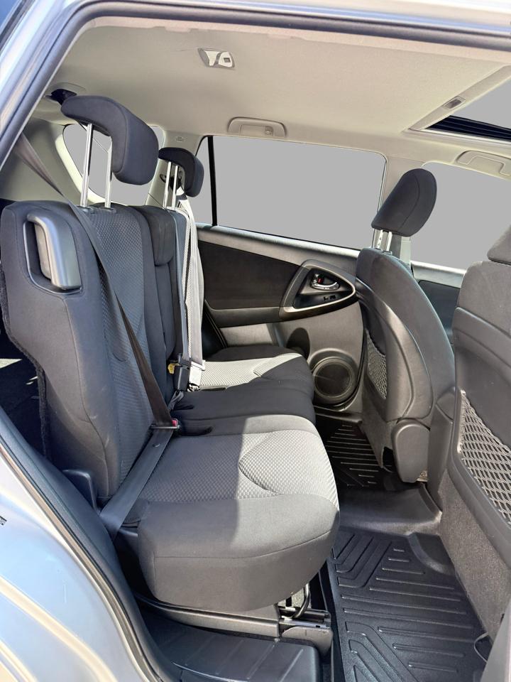 Toyota RAV4 4WD 4dr V6 5-Spd AT Sport (Natl) 2010