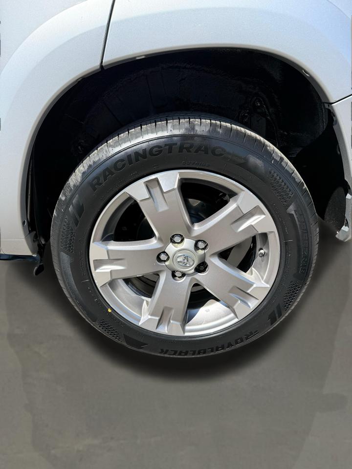 Toyota RAV4 4WD 4dr V6 5-Spd AT Sport (Natl) 2010