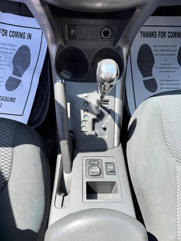 Toyota RAV4 4WD 4dr V6 5-Spd AT Sport (Natl) 2010