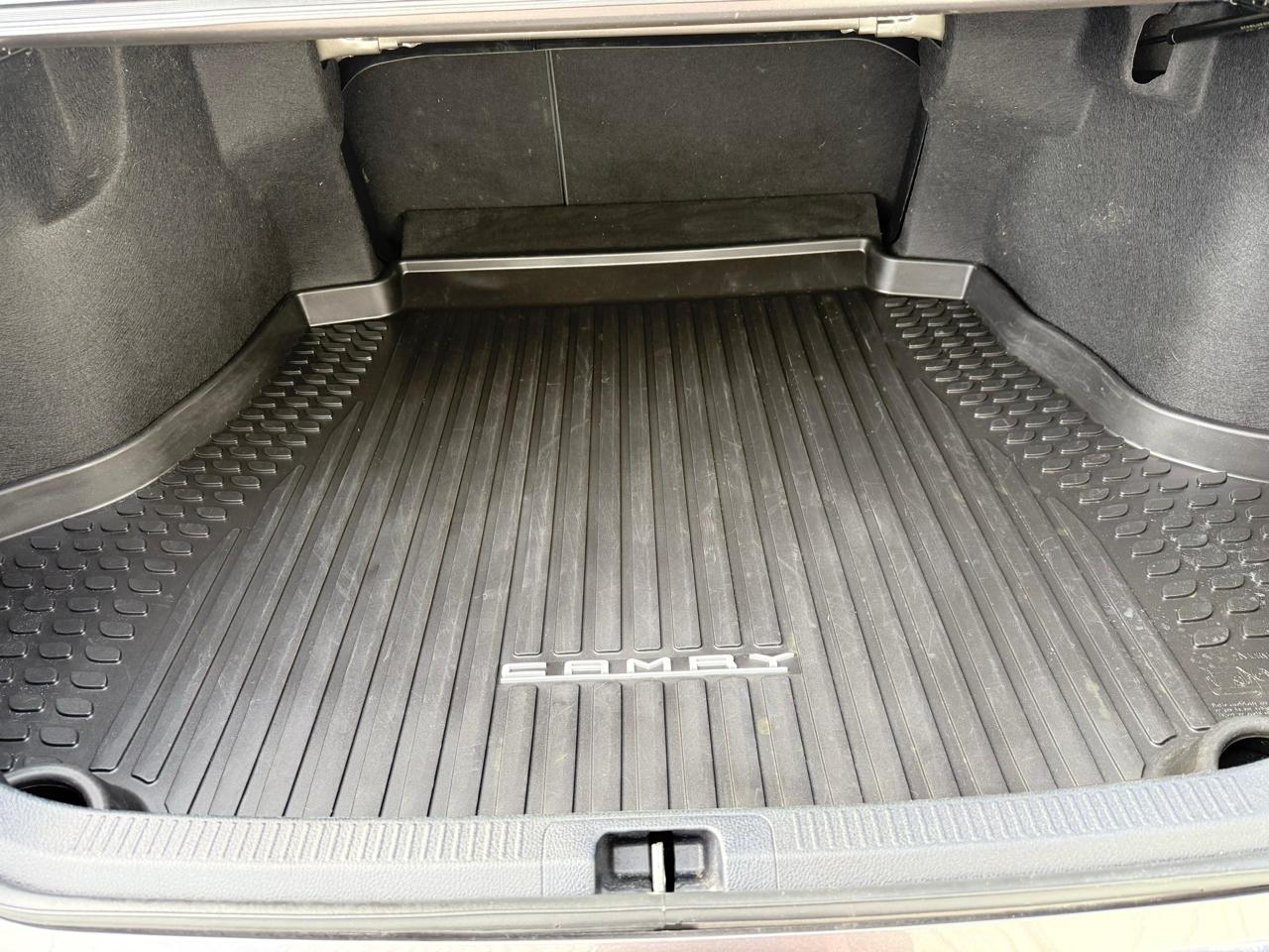 Toyota Camry LE Auto (Natl) 2022