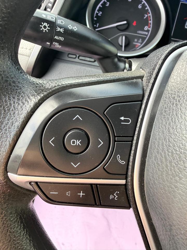 Toyota Camry LE Auto (Natl) 2022