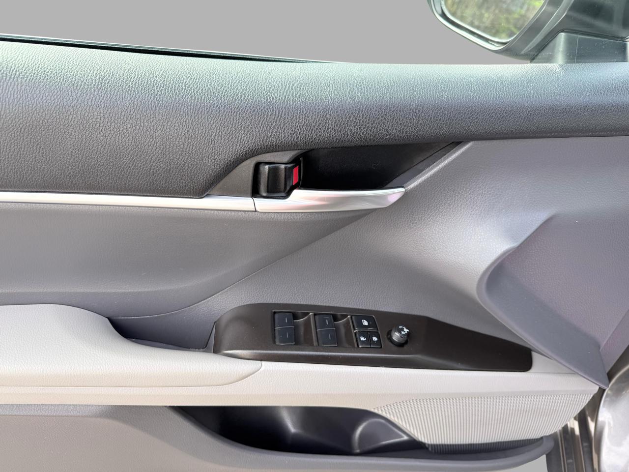 Toyota Camry LE Auto (Natl) 2022