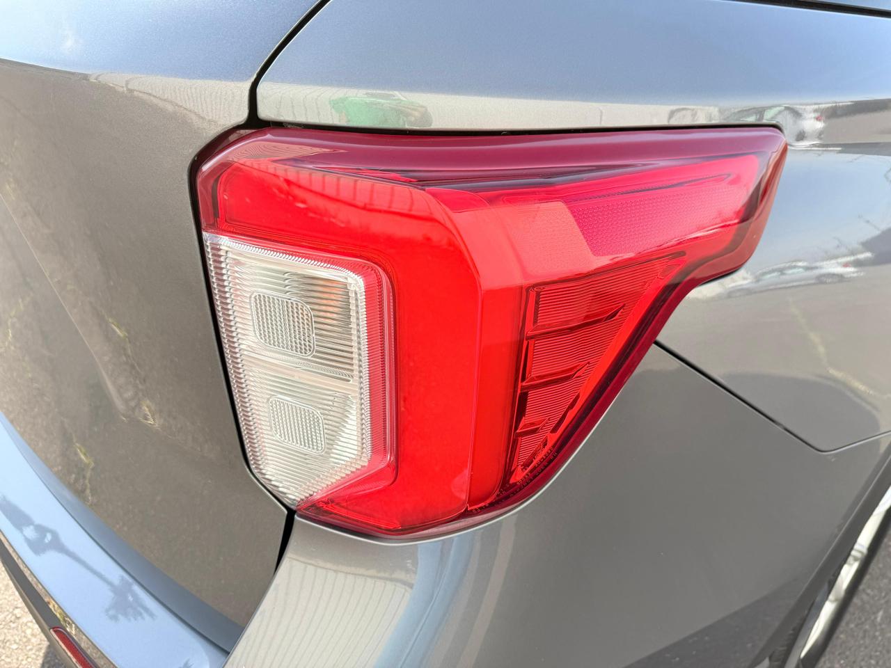 Ford Explorer Base RWD 2021