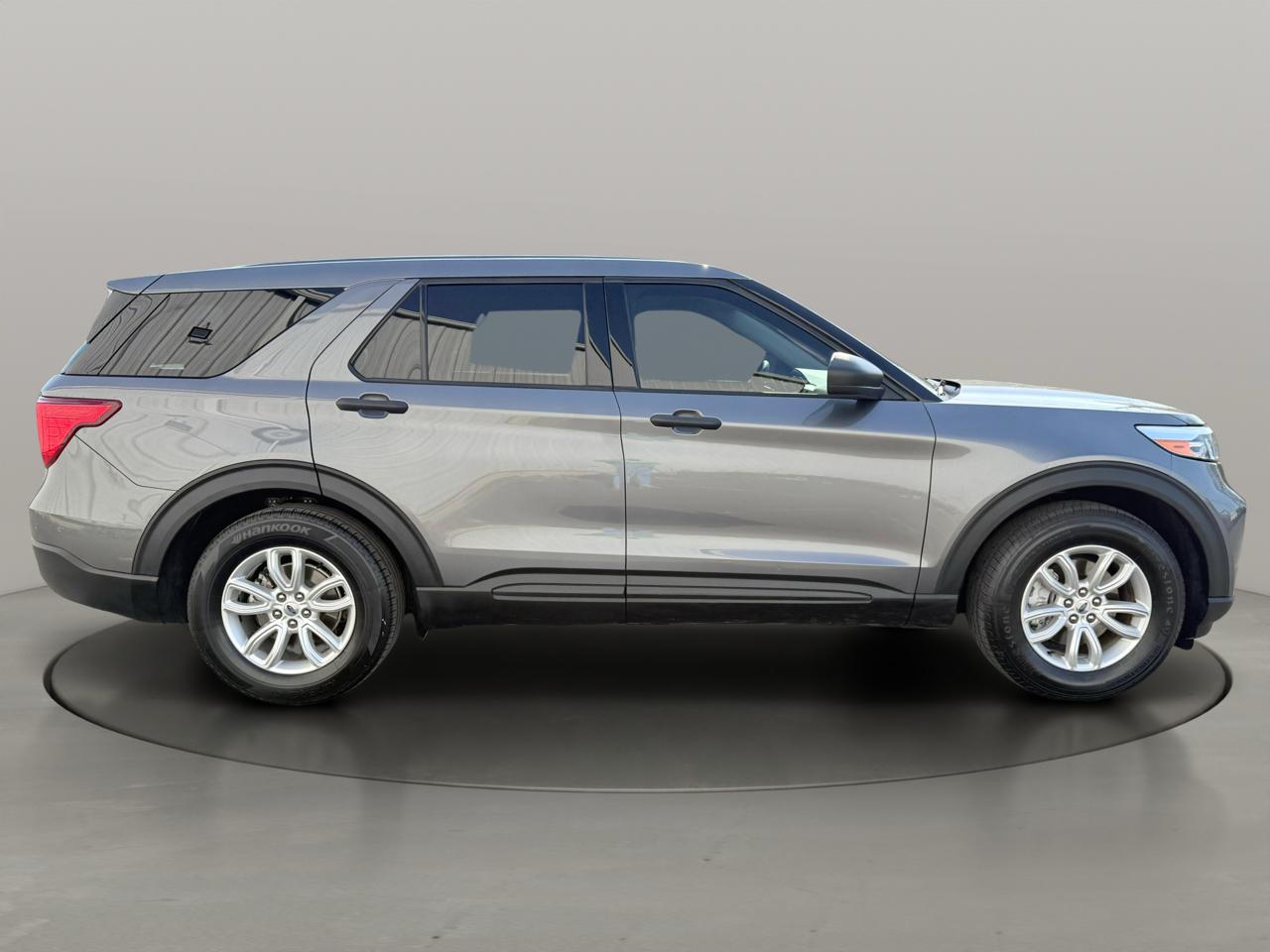 Ford Explorer Base RWD 2021