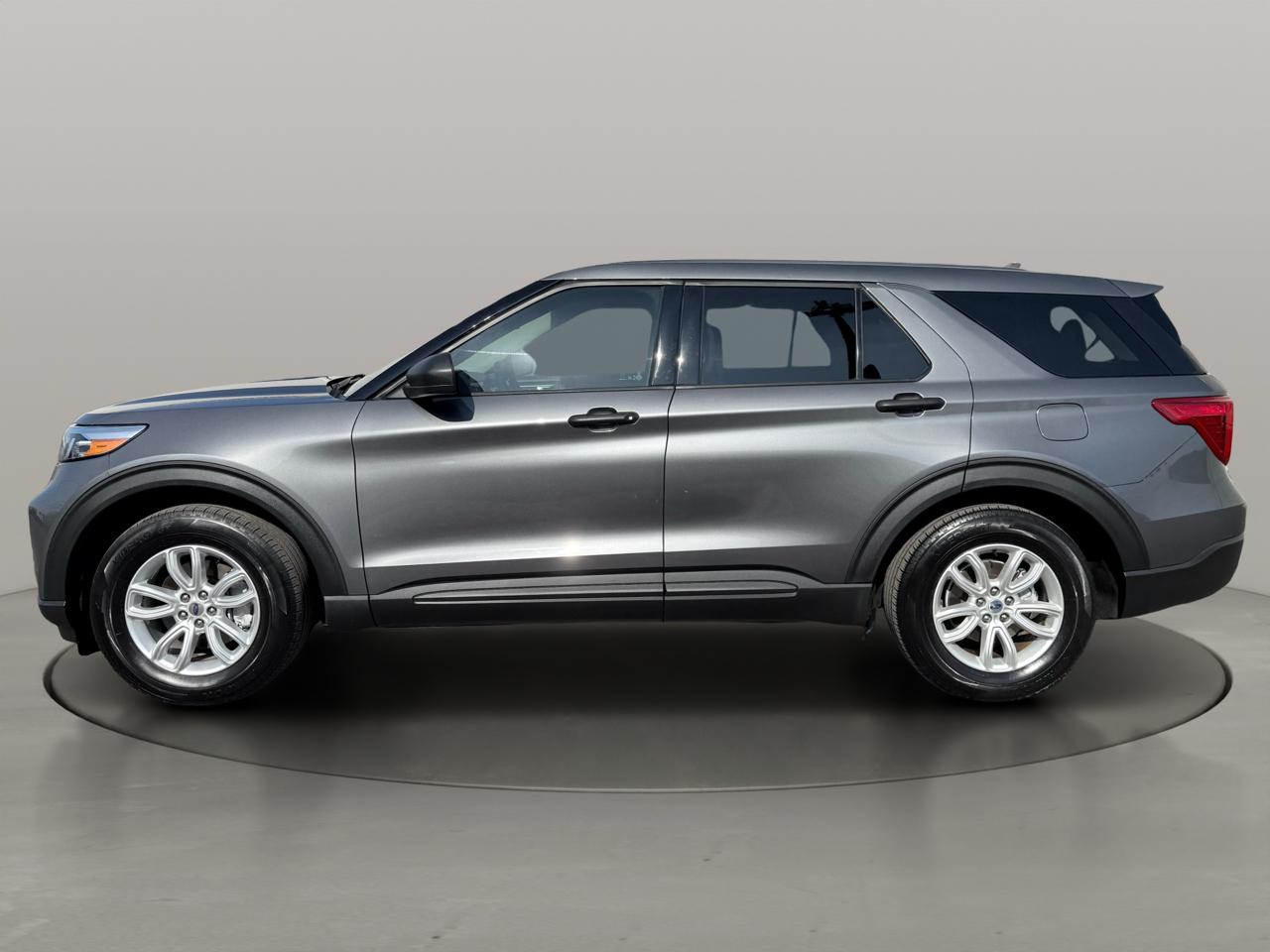 Ford Explorer Base RWD 2021