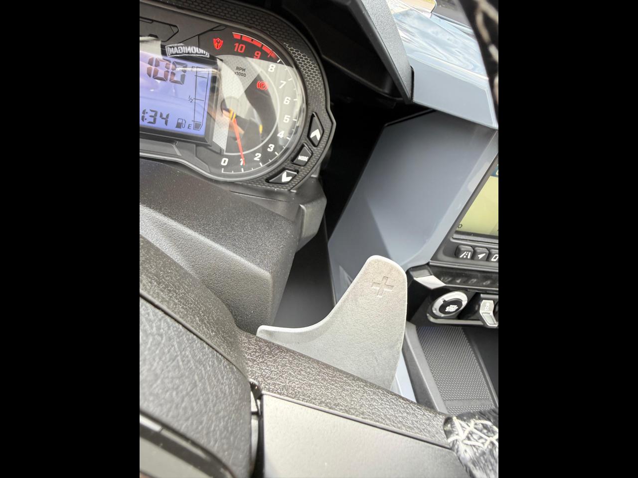 Polaris Slingshot SL  2021