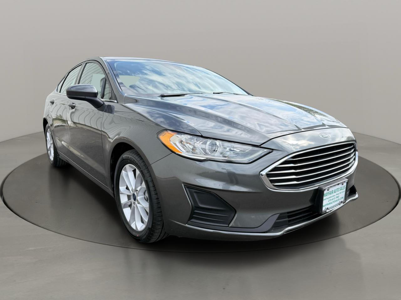 Ford Fusion SE FWD 2019