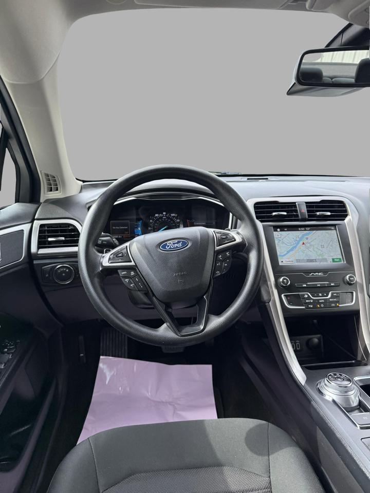Ford Fusion SE FWD 2019