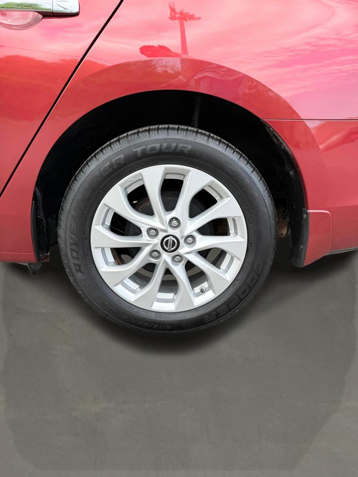 Nissan Sentra 4dr Sdn I4 CVT SV 2016