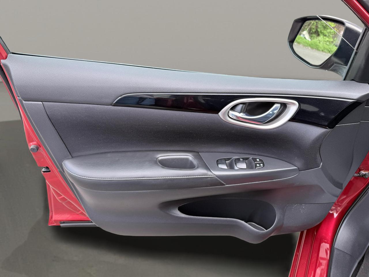 Nissan Sentra 4dr Sdn I4 CVT SV 2016