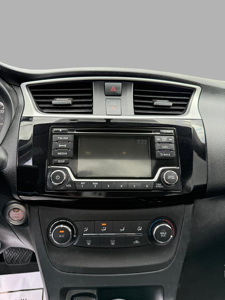 Nissan Sentra 4dr Sdn I4 CVT SV 2016