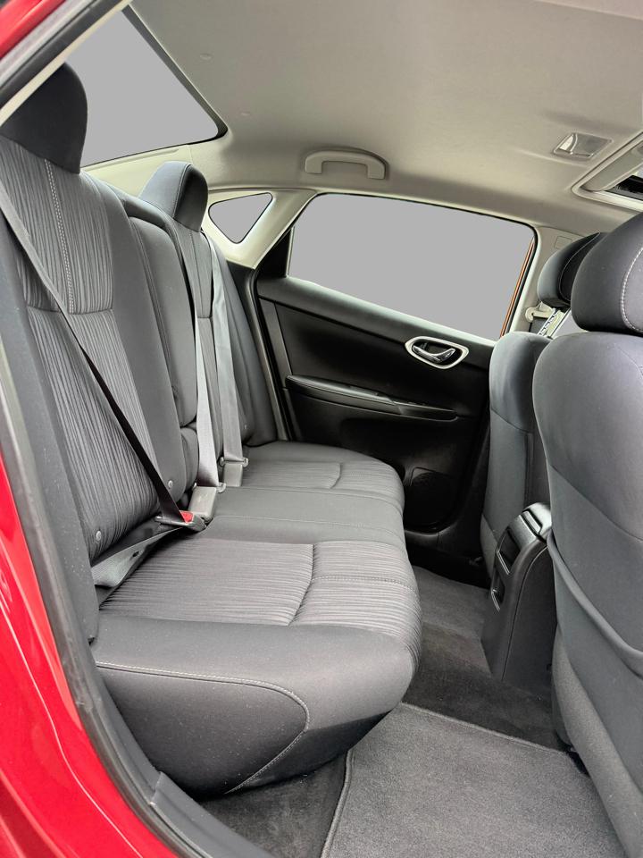 Nissan Sentra 4dr Sdn I4 CVT SV 2016