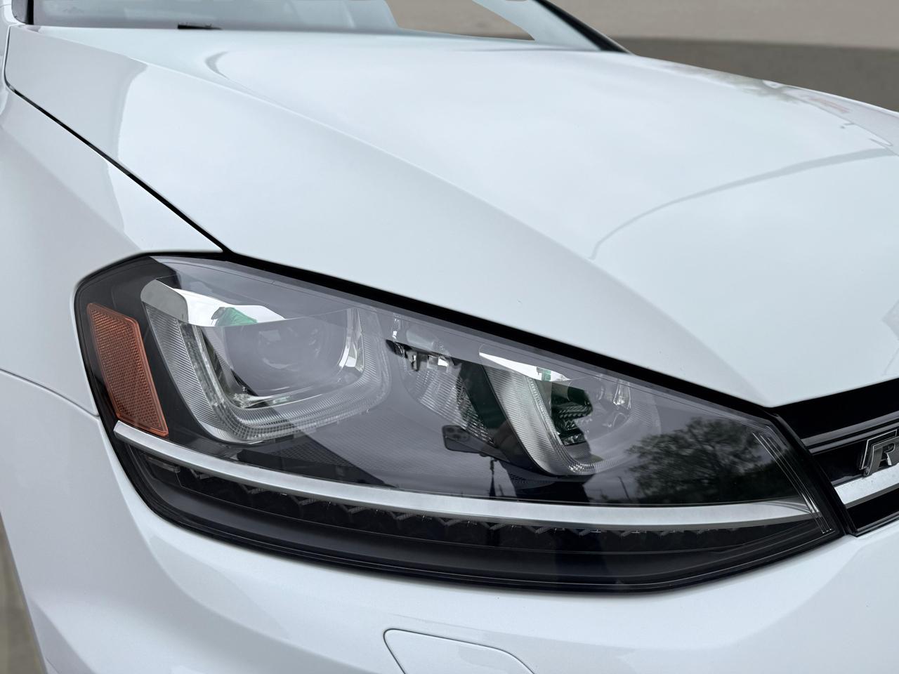 Volkswagen Golf R 4-Door Manual w/DCC/Nav 2017