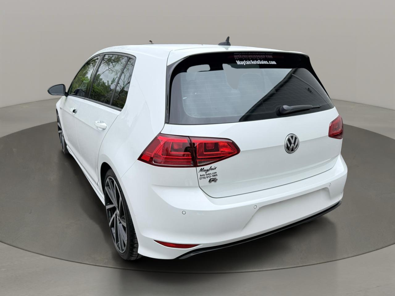 Volkswagen Golf R 4-Door Manual w/DCC/Nav 2017